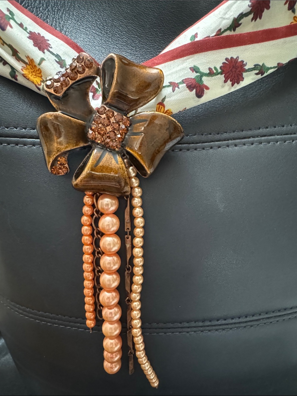 Bag Brooch with Floral Scarf - Picture 2 of 5